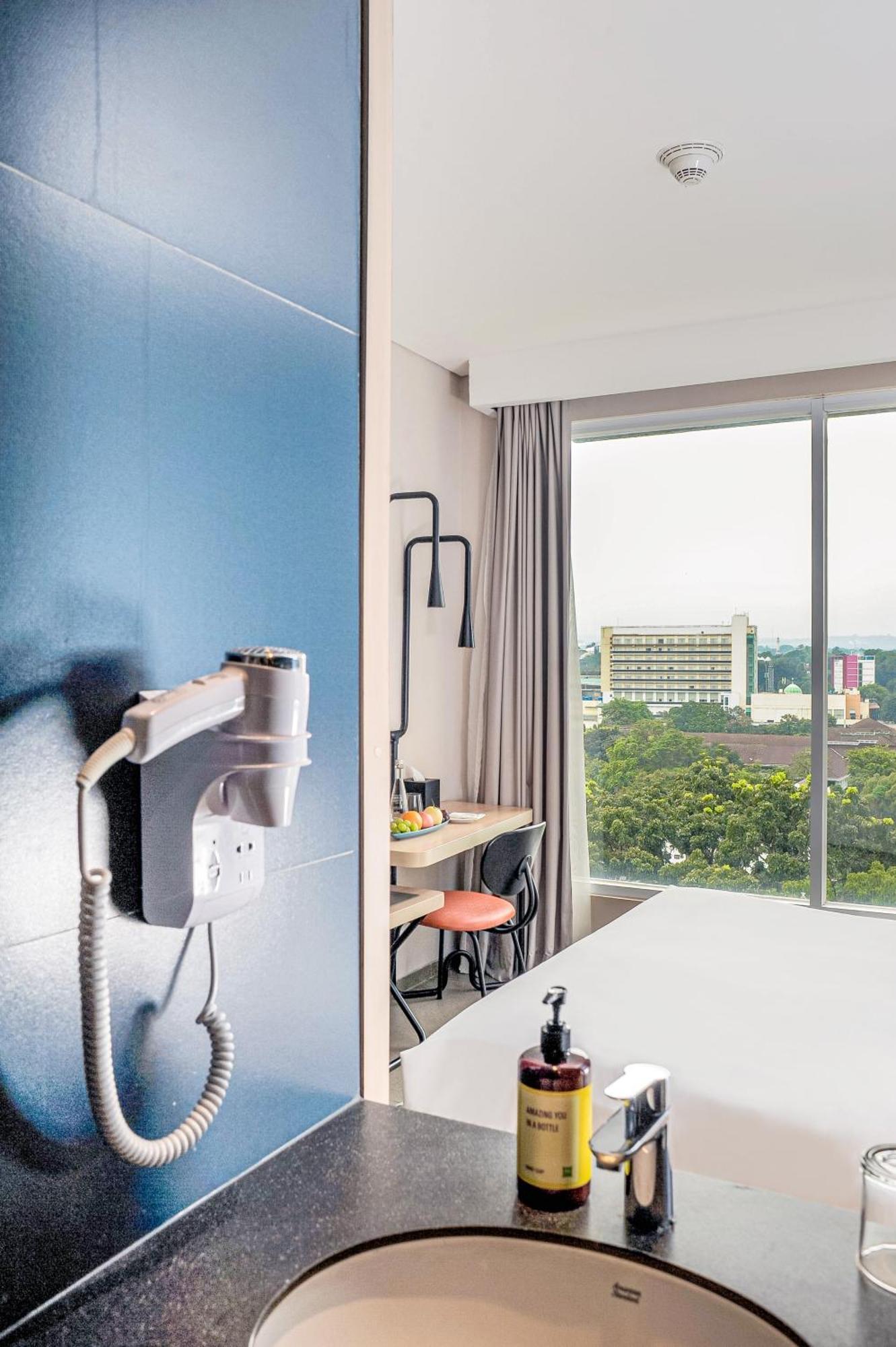 מלון Ibis Styles Bogor Pajajaran מראה חיצוני תמונה